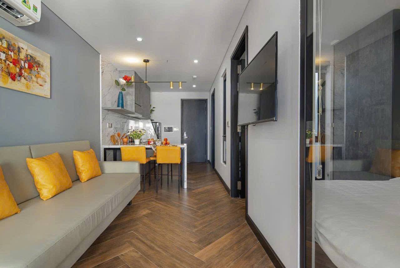 Luxury 2-Bedroom Apartment in Son Tra photo 3 of 8