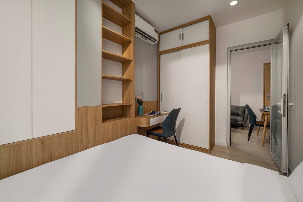 Modern 2-Bedroom Apartment in Son Tra photo 8 of 8