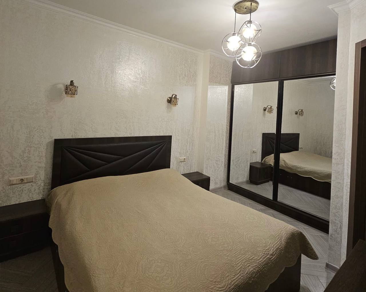 2-Bedroom Apartment on Shota Khimshiashvili Street photo 5 of 7