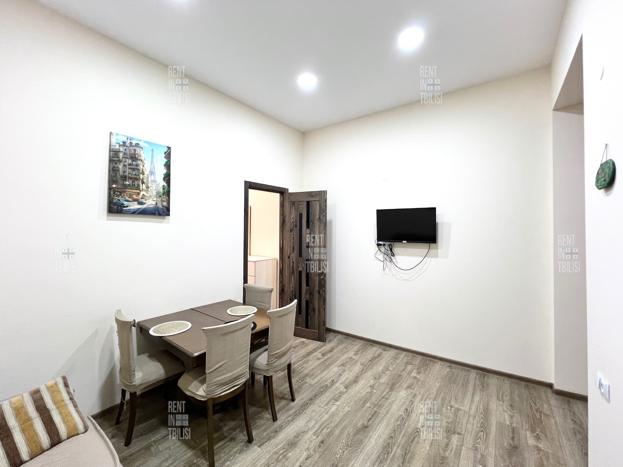 Cozy 1-Bedroom Apartment Near Fabrika photo 2 of 8