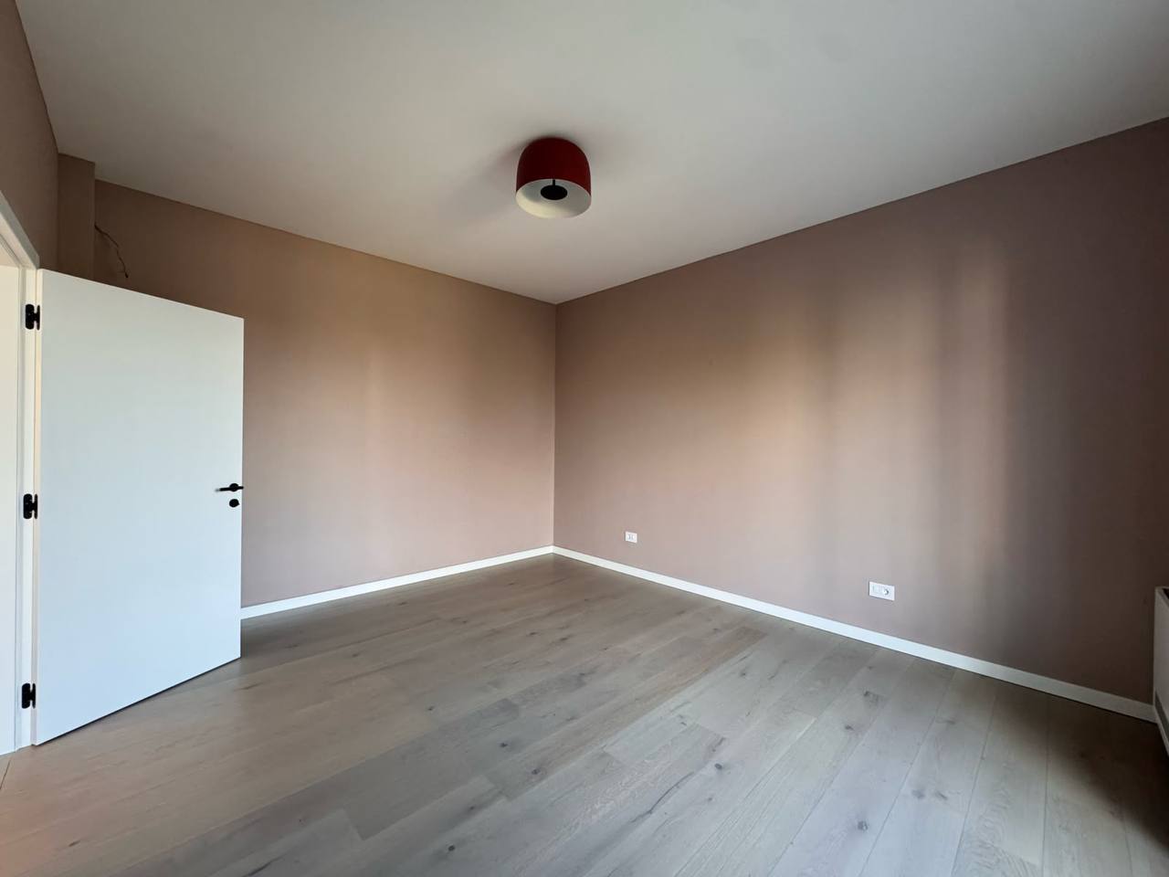 Unfurnished 3-Bedroom Apartment in Senjak photo 6 of 8