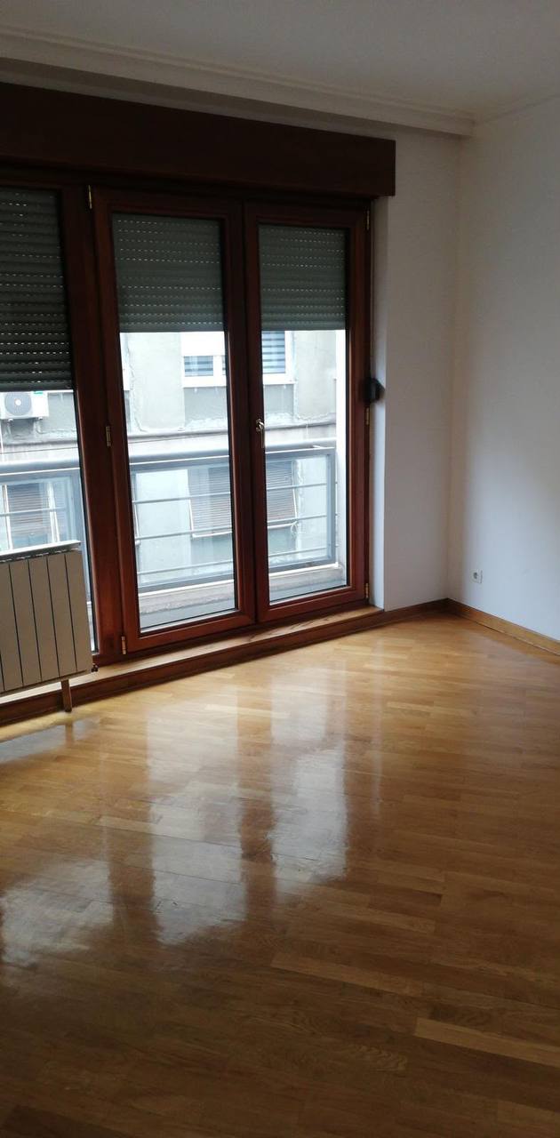 3-Bedroom Apartment on Alekse Nenadovića Street photo 1 of 7