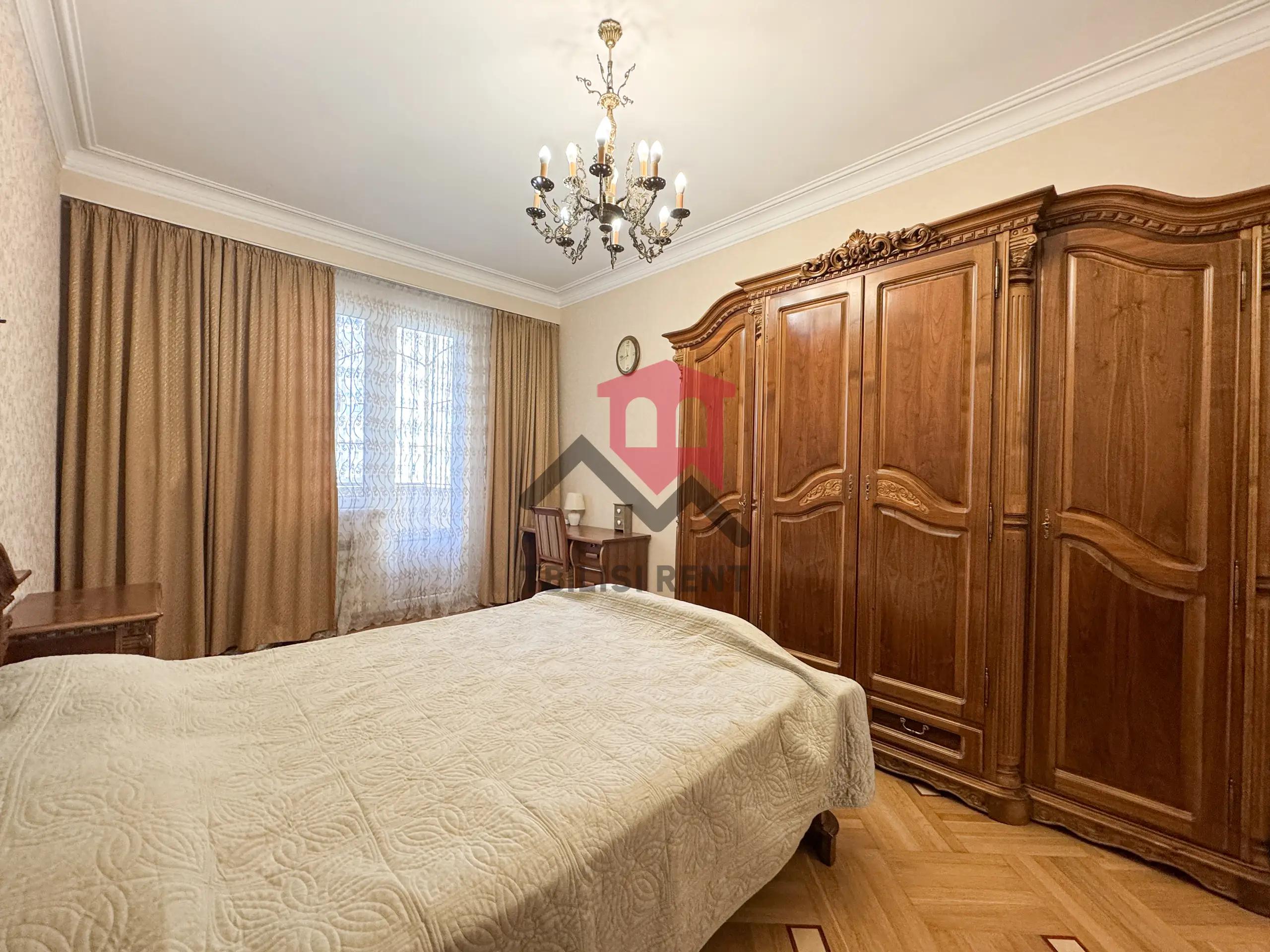 Spacious 2-Bedroom Apartment in Saburtalo photo 5 of 8