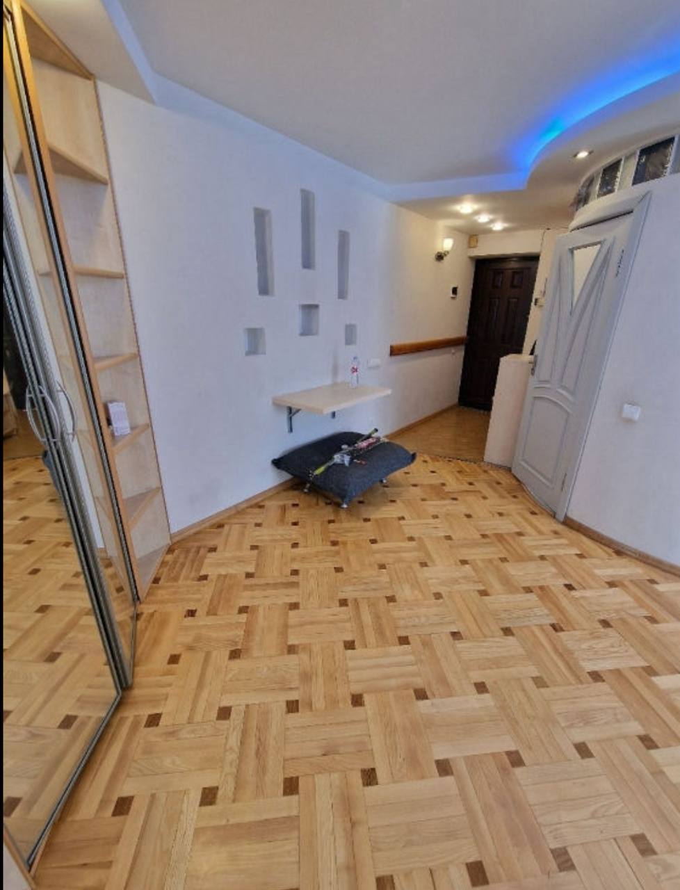 One-Bedroom Apartment in Riscani photo 3 of 8