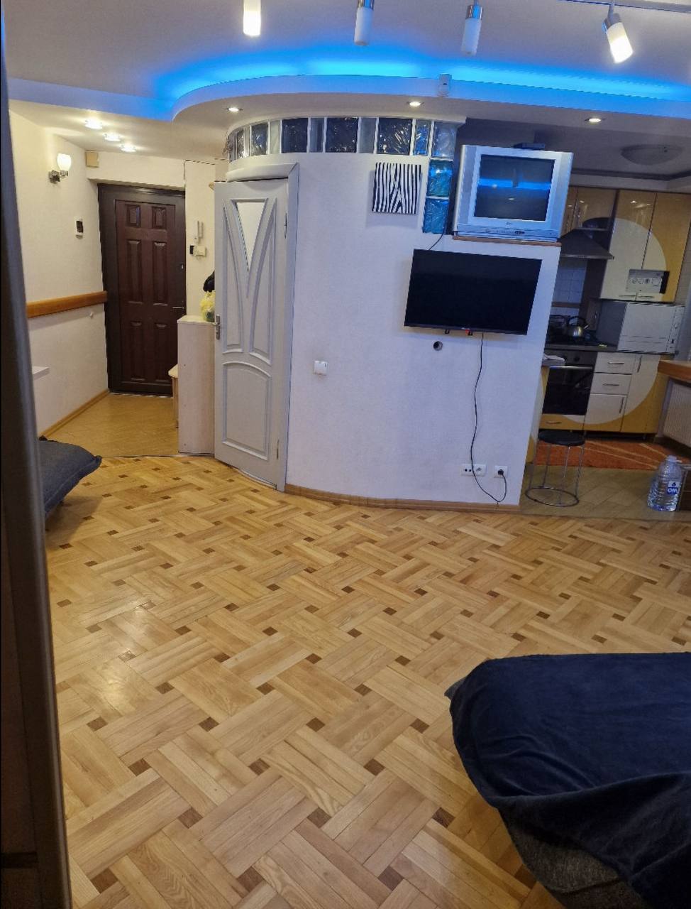 One-Bedroom Apartment in Riscani photo 6 of 8