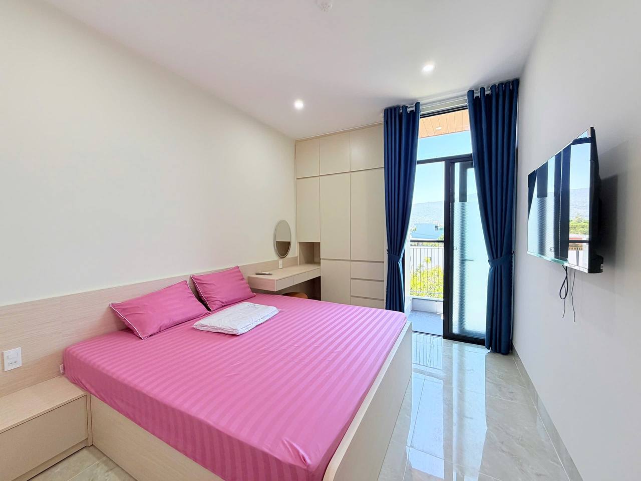 1-Bedroom Furnished Apartment in Son Tra photo 7 of 8