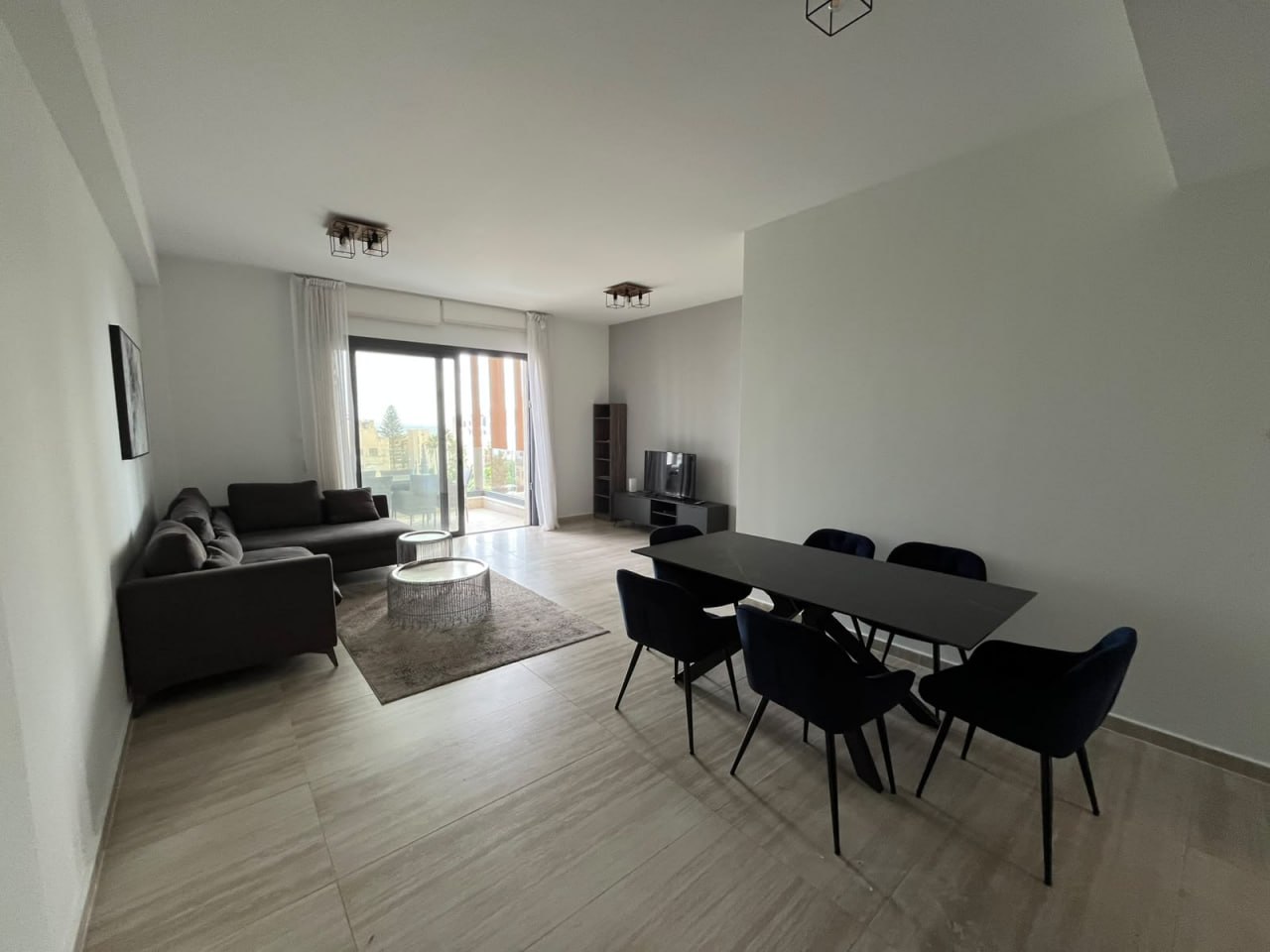 3-Bedroom Apartment with Sea View photo 1 of 4