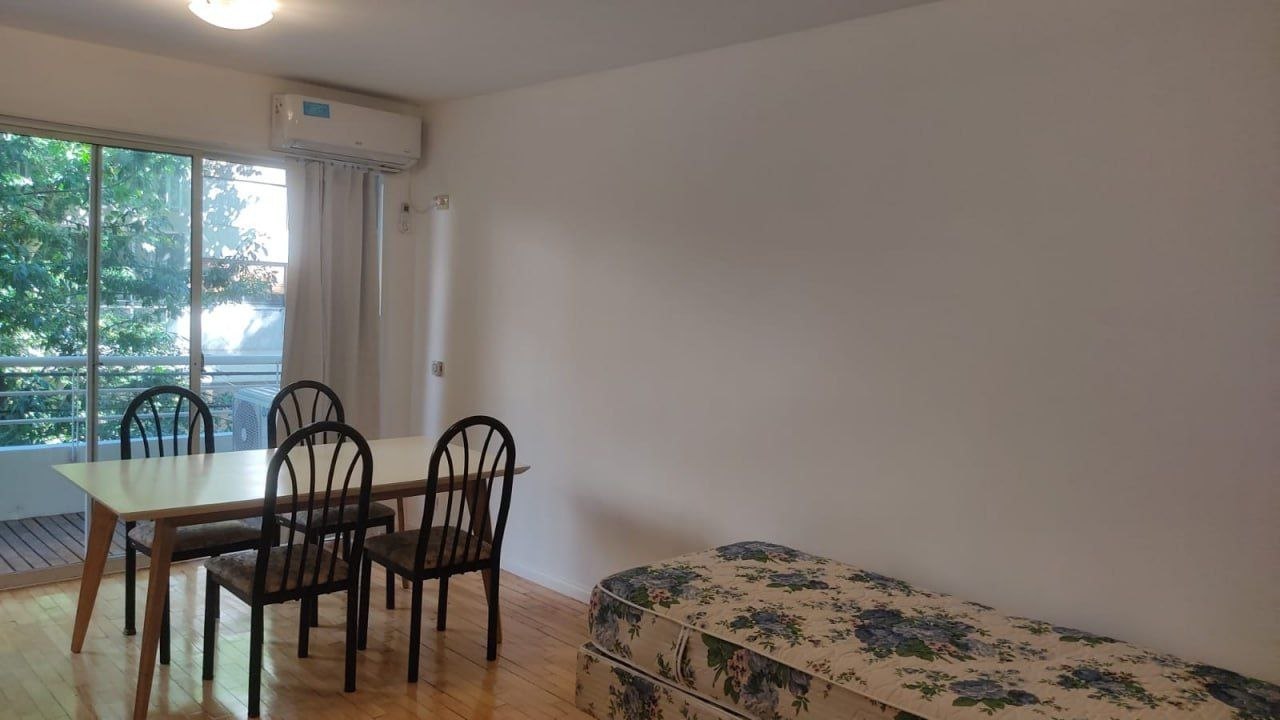 Studio with Balcony in Palermo Soho photo 1 of 8