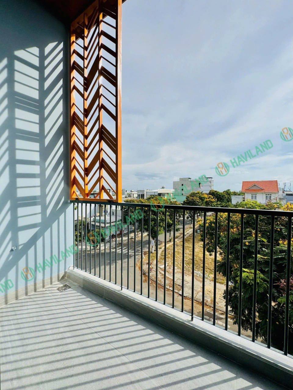 1-Bedroom Apartment with Balcony in Ngu Hanh Son photo 2 of 8