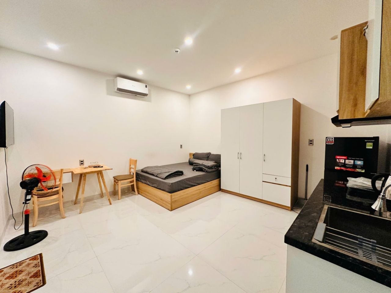 Pet-Friendly Furnished Studio in Son Tra photo 5 of 7