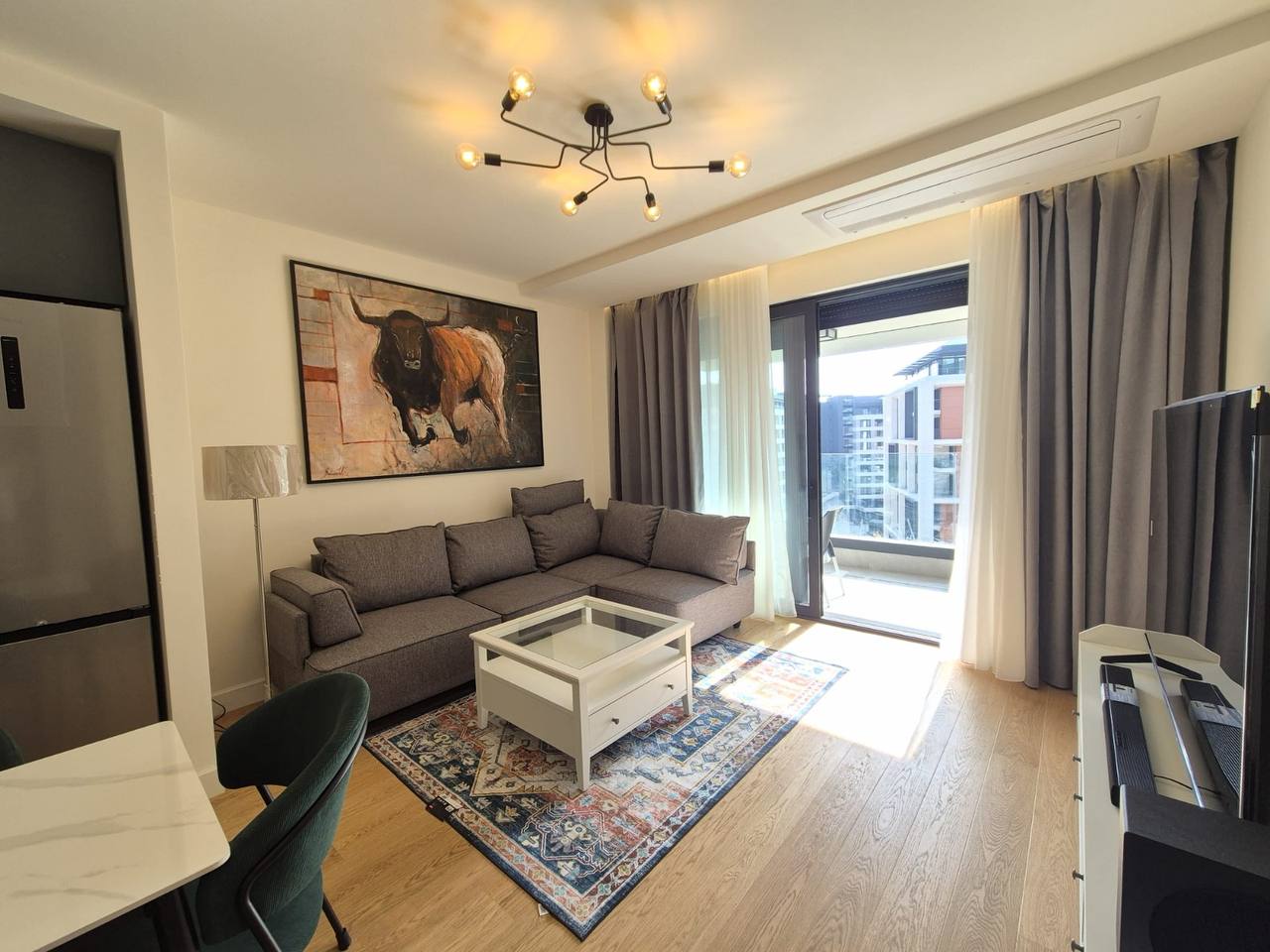 One-Bedroom Apartment in Novi Beograd photo 1 of 8