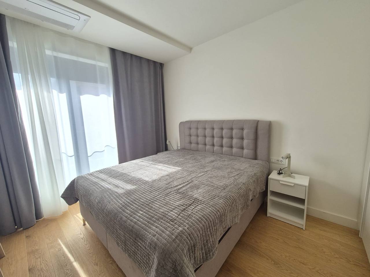 One-Bedroom Apartment in Novi Beograd photo 4 of 8