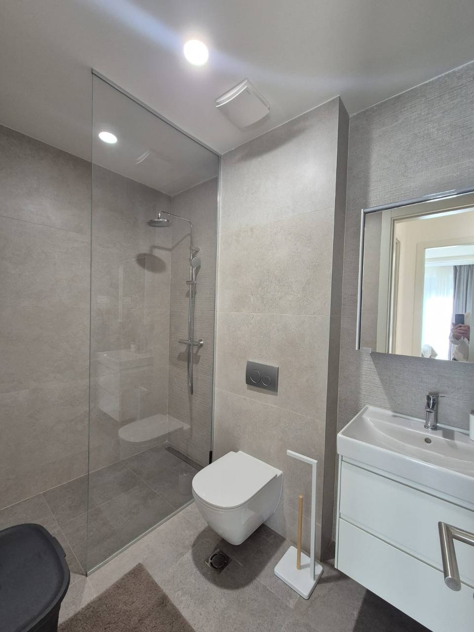 One-Bedroom Apartment in Novi Beograd photo 7 of 8