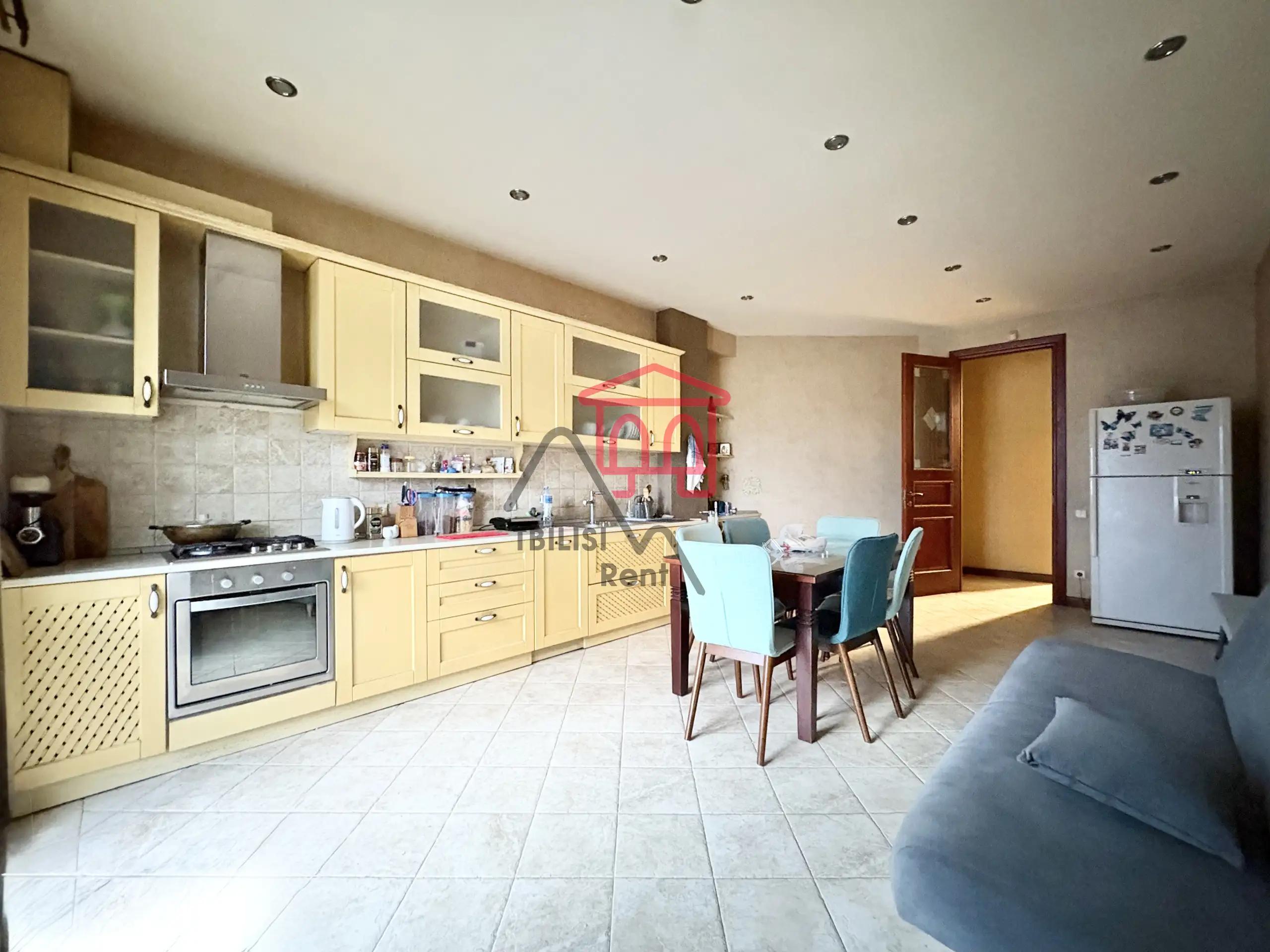 Spacious 3-Bedroom Apartment in Vake photo 6 of 8