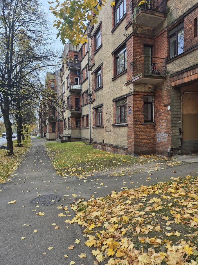 One-Room Apartment with Balcony in Riga photo 8 of 8