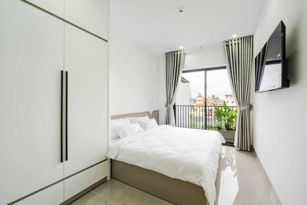 1-Bedroom Apartment in Son Tra photo 1 of 8