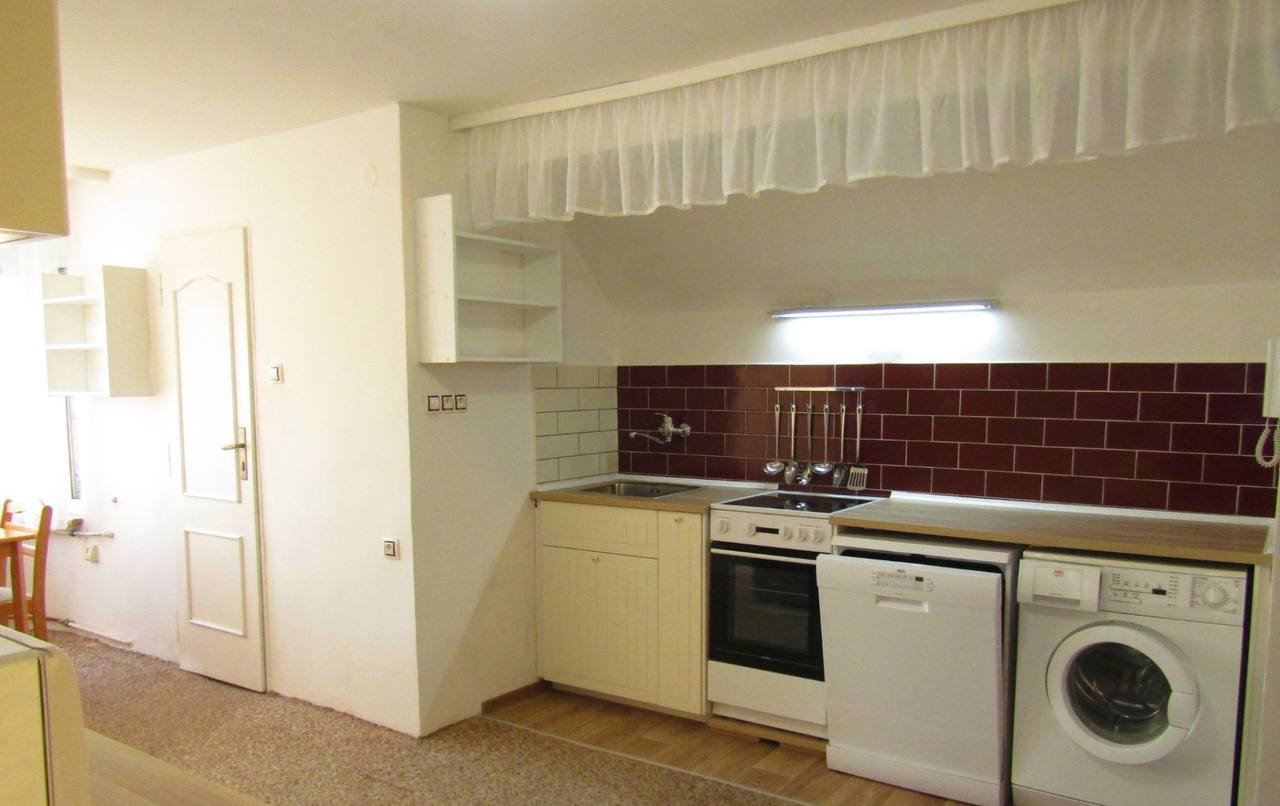 Furnished 2+1 Apartment in Bílá Hora photo 1 of 7