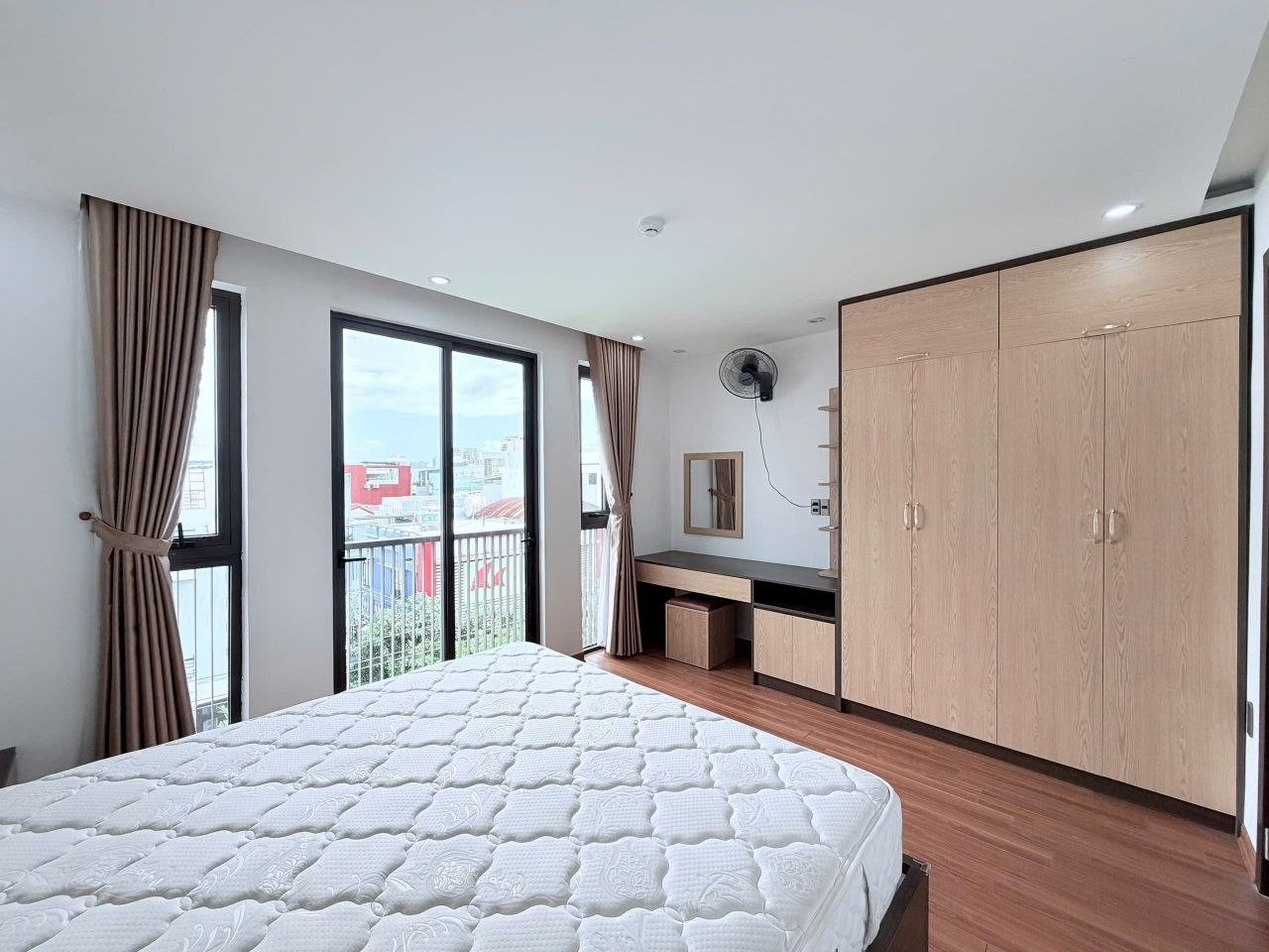 Furnished Studio in Hai Chau photo 3 of 8