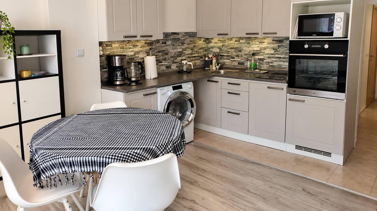 Furnished 1+1 Apartment with Terrace and Garden in Prague 4 photo 1 of 6