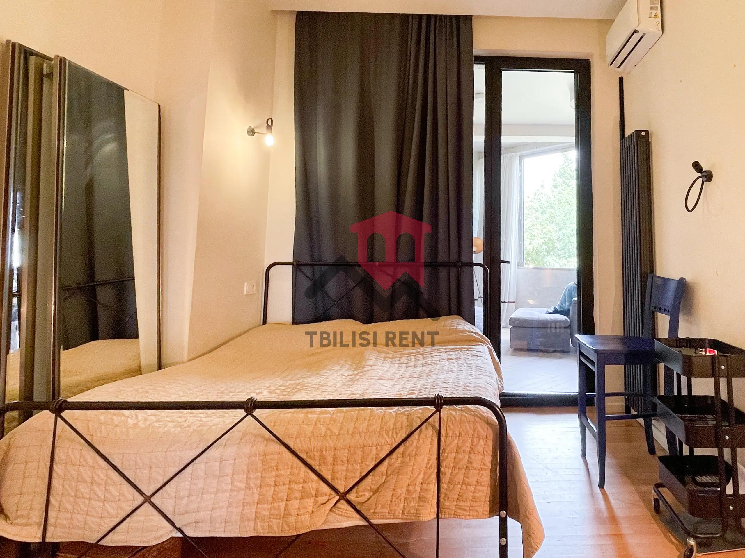 Spacious 3-Bedroom Apartment in Vake photo 3 of 8