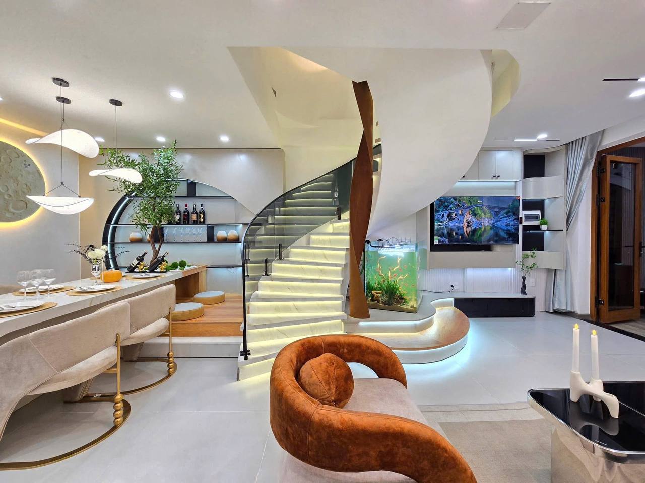Three-Bedroom House in Hai Chau photo 5 of 8