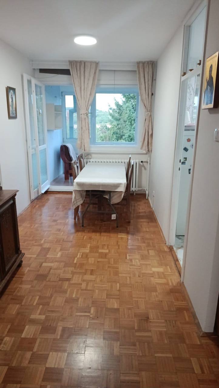 Двухкомнатная квартира на бульваре Пека Дапчевича photo 3 of 7