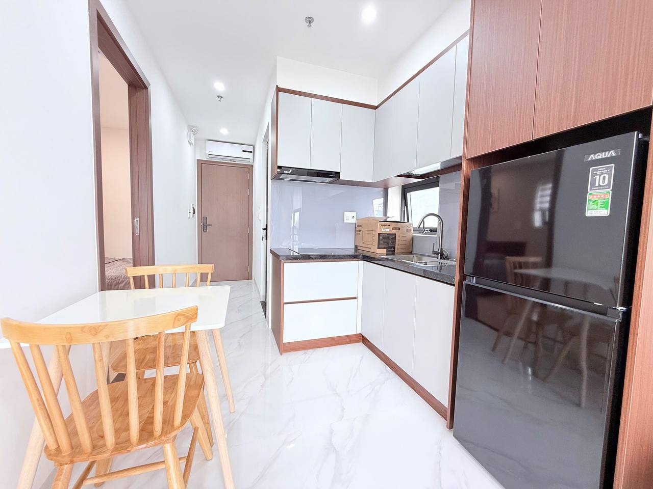 Brand-New 2-Bedroom Apartment in Khue My photo 3 of 8