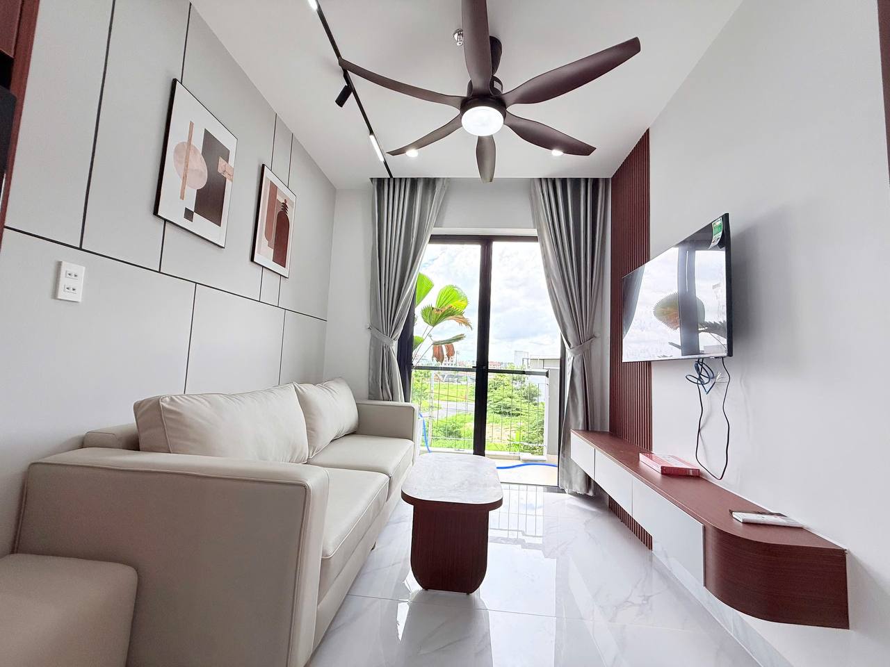 Brand-New 2-Bedroom Apartment in Khue My photo 7 of 8