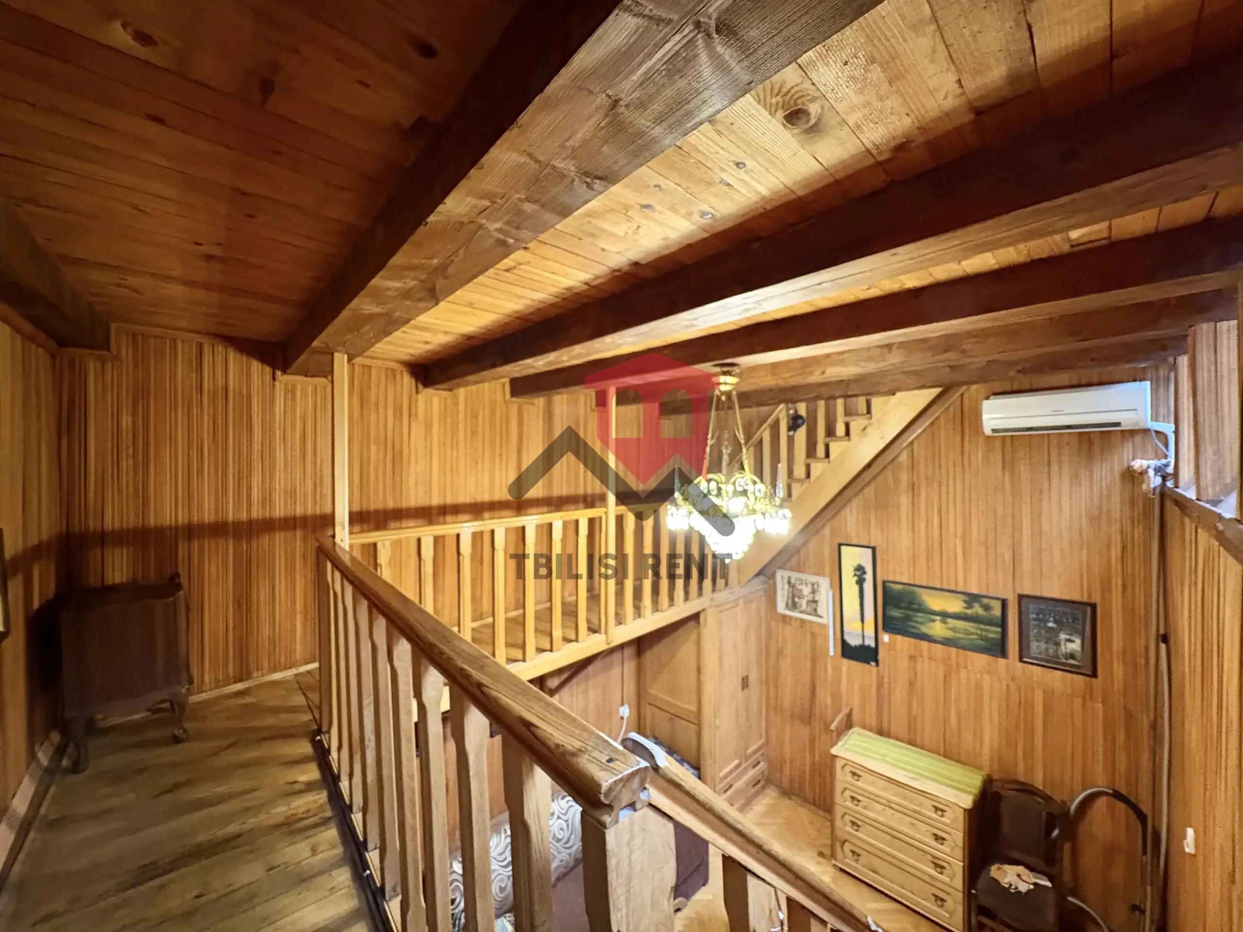 Renovated One-Bedroom Apartment in Mtatsminda photo 5 of 8