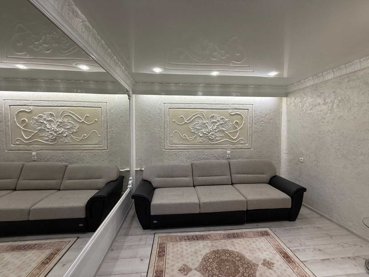 One-Bedroom Apartment with Living Room in Riscani photo 8 of 8