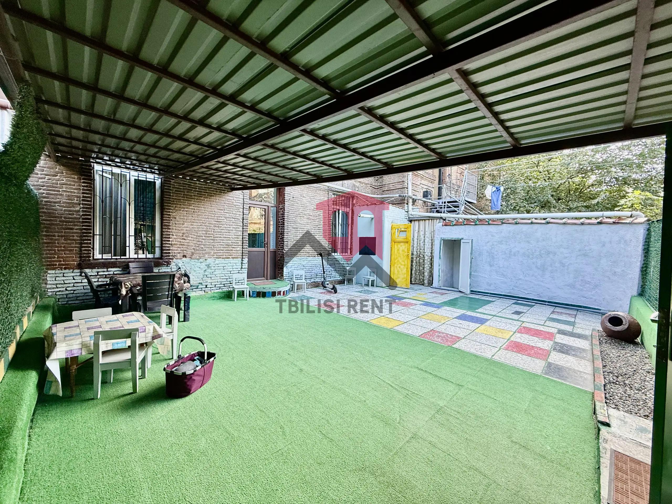 Spacious 2-Bedroom Apartment with Private Yard photo 2 of 8
