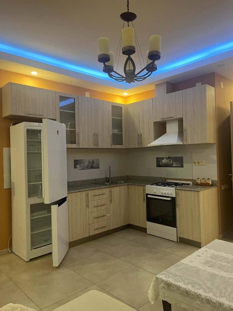 Two-Bedroom Apartment on Sherif Khimshiashvili Street photo 2 of 6