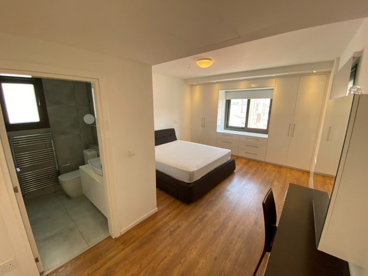 4-Bedroom Penthouse in Katholiki photo 3 of 4