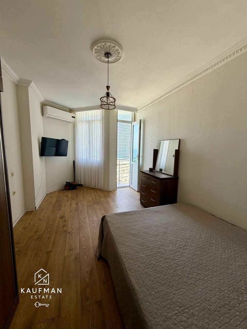 2-Bedroom Sea-View Apartment in Batumi photo 4 of 6