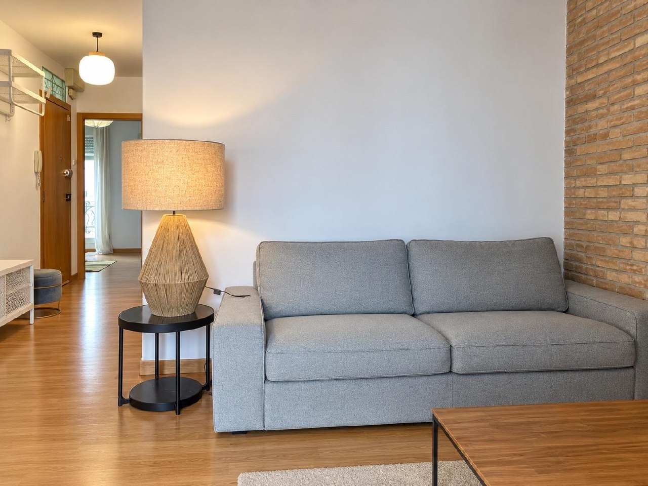 2-Bedroom Apartment for Rent in Russafa photo 4 of 8