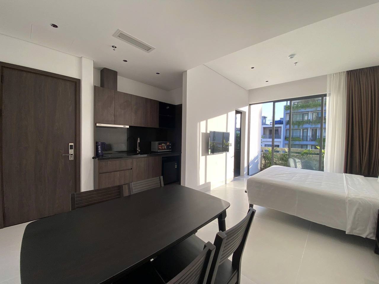 Modern Studio Apartment in My An photo 4 of 8