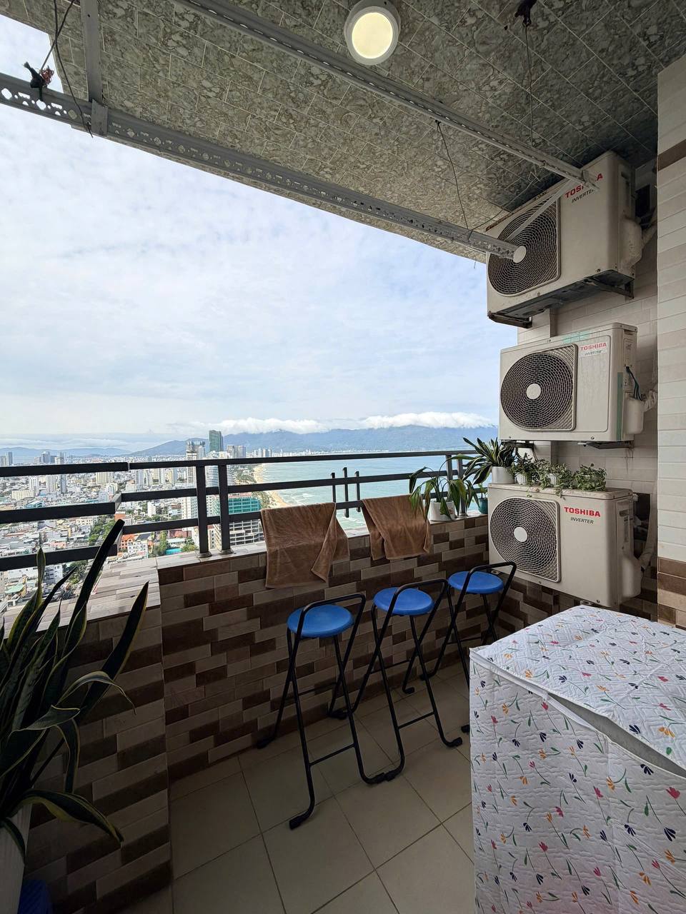 2-Bedroom Apartment with Sea View in My An photo 2 of 8