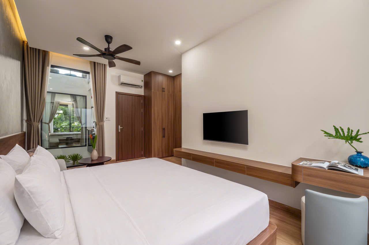 3-Storey Villa in Nam Viet A photo 8 of 8