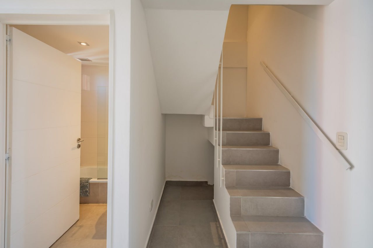 One-Bedroom Duplex Apartment in Palermo Hollywood photo 4 of 8