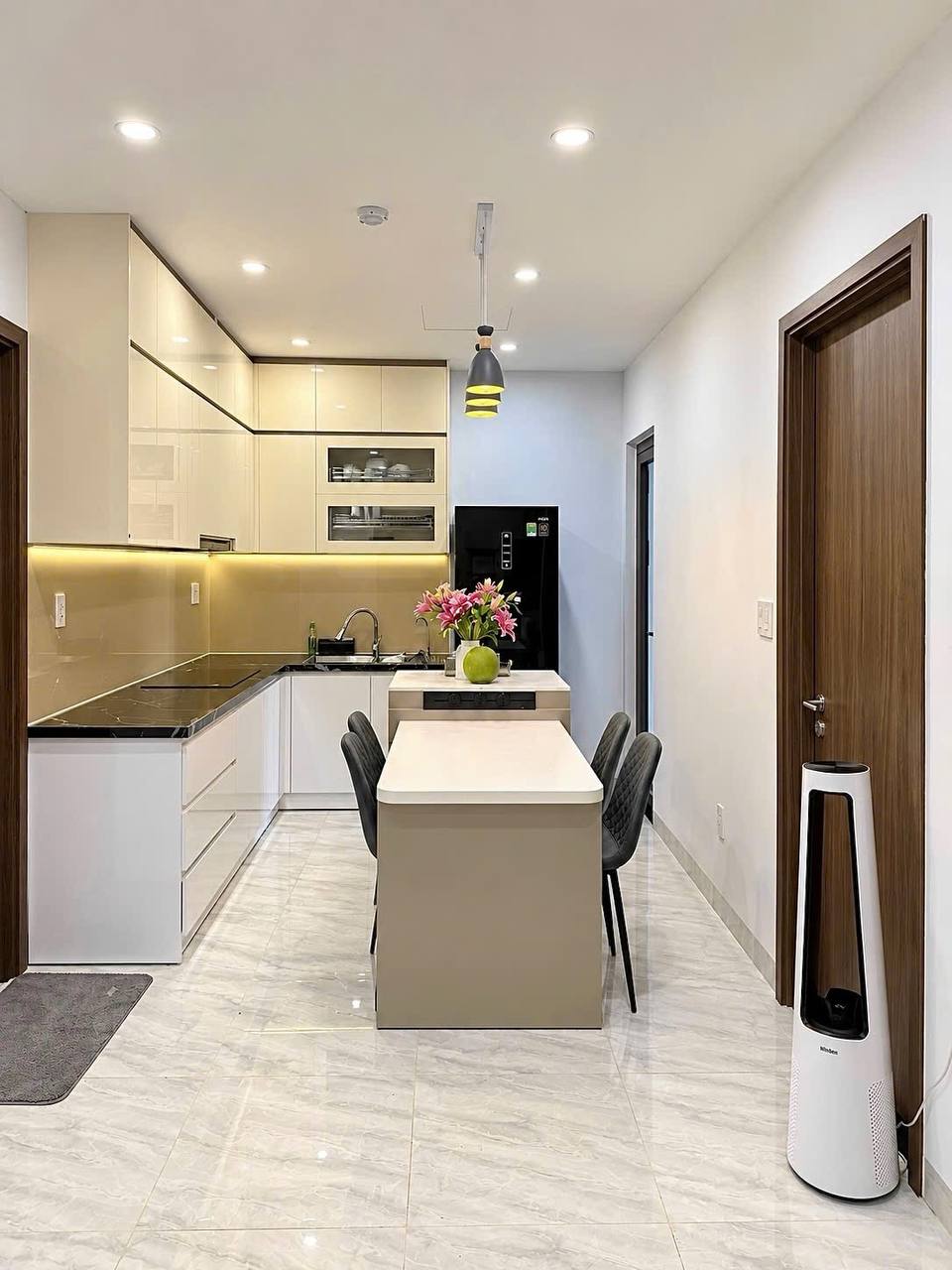 2-комнатная квартира в Vista Residence photo 3 of 8