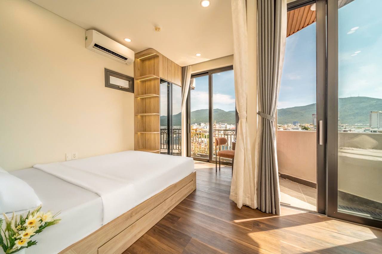 1-Bedroom Sea-View Apartment in Son Tra photo 6 of 8