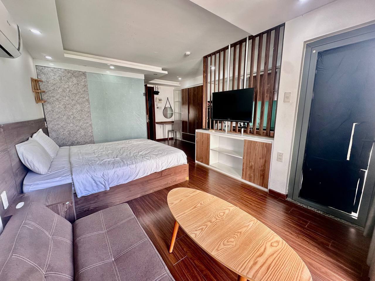 Studio Apartment in My An photo 4 of 8