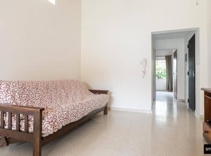 Budget 1-Bedroom Apartment with Terrace photo 3 of 8
