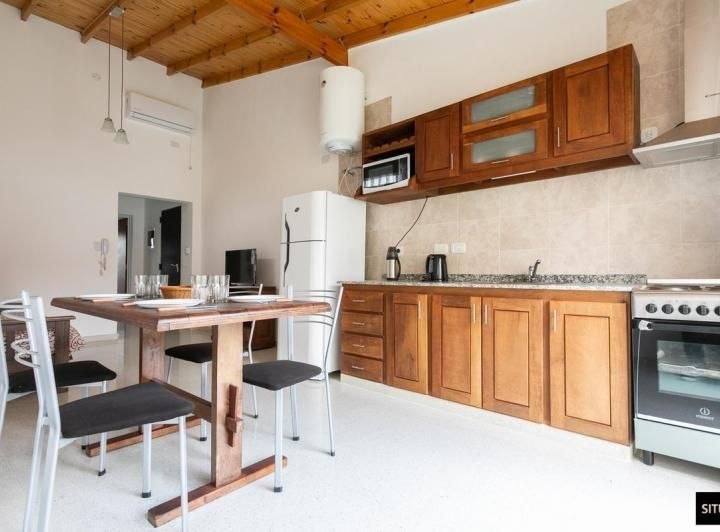 Budget 1-Bedroom Apartment with Terrace photo 6 of 8