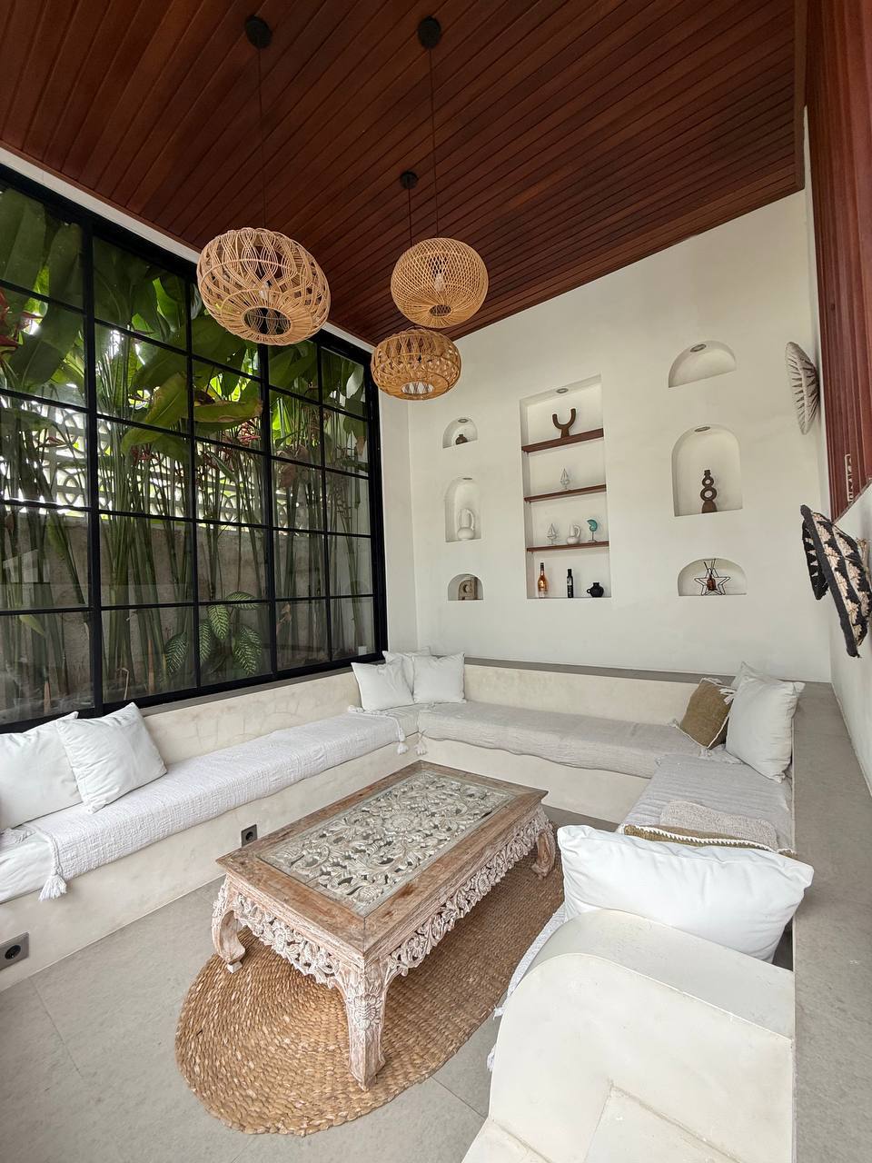 3-Bedroom Villa in Pererenan photo 3 of 7