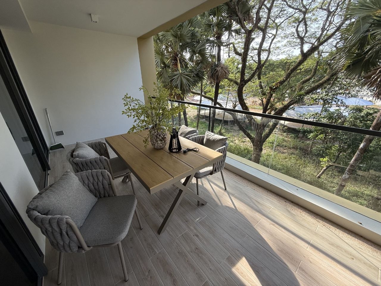 Luxury 2-Bedroom Seafront Apartment in Bang Tao photo 8 of 8