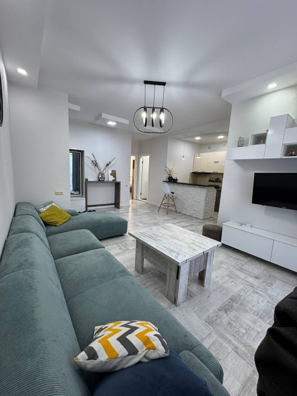Two-Bedroom Apartment in Batumi Old Town photo 1 of 8