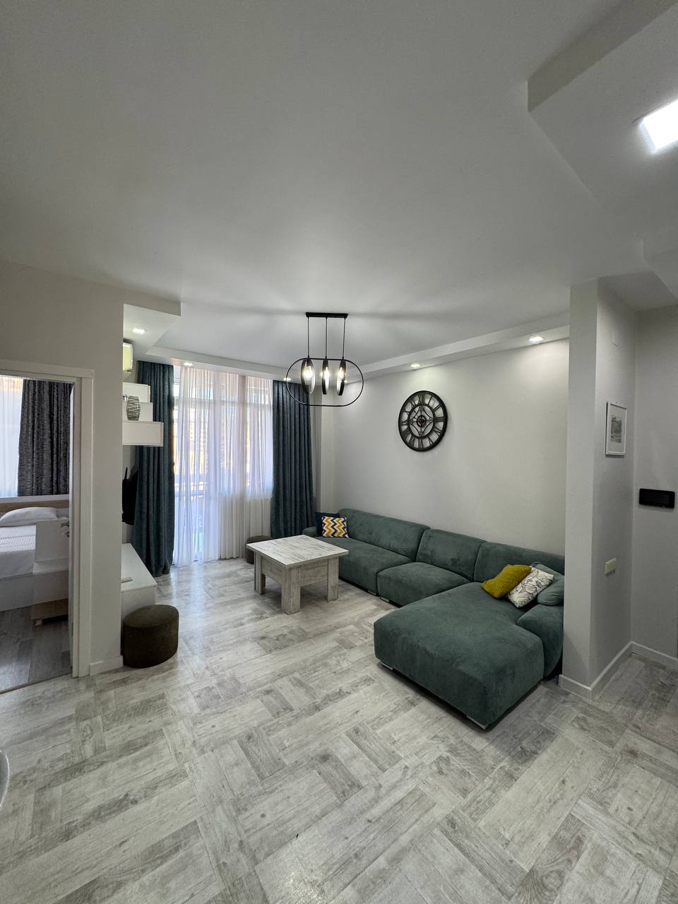 Two-Bedroom Apartment in Batumi Old Town photo 2 of 8