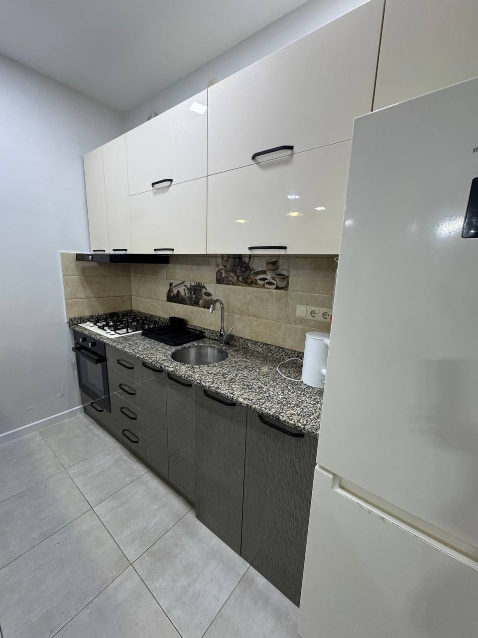 Two-Bedroom Apartment in Batumi Old Town photo 3 of 8