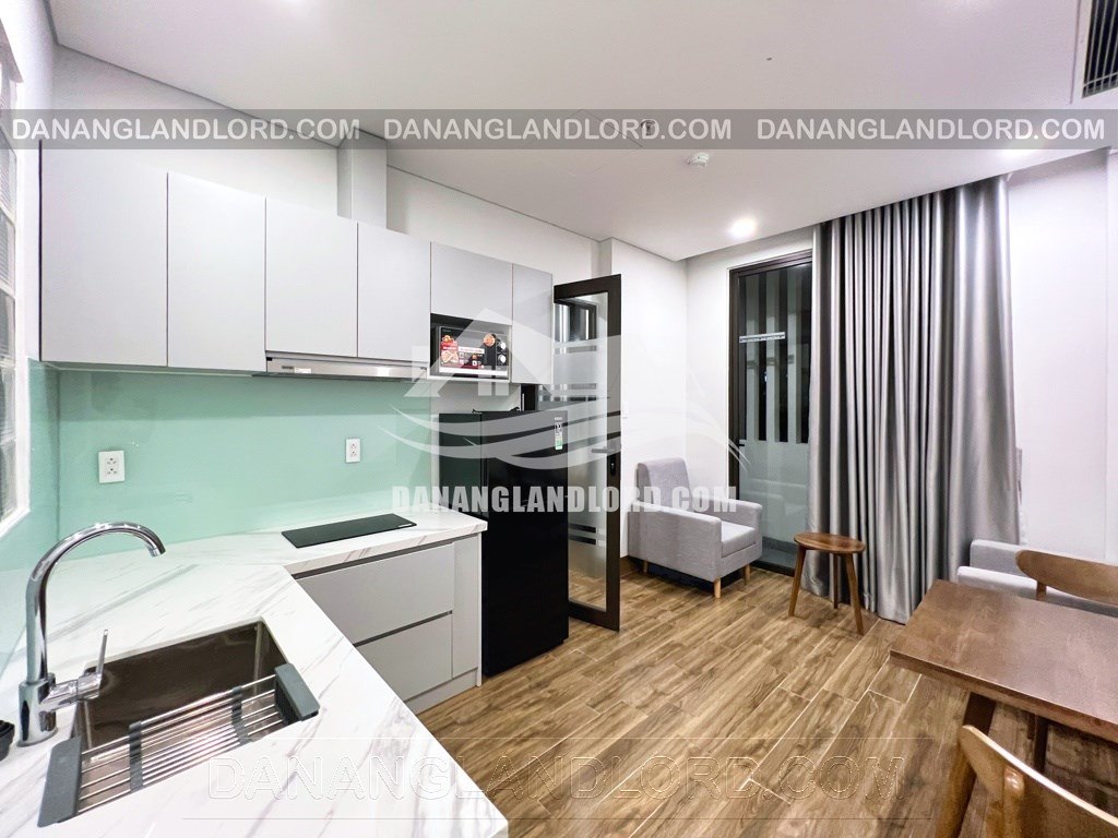 1-Bedroom Apartment Near Ho Xuan Huong Street photo 1 of 8